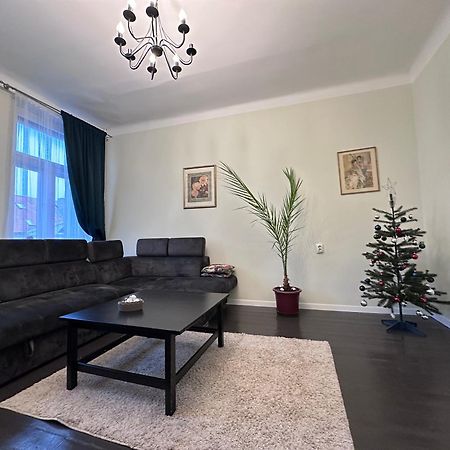 Classy Green Old Town Apartment Klaipeda Ngoại thất bức ảnh